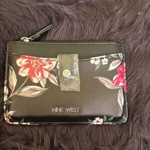 NINE WEST JOLLIE SLG FLORAL WALLET NWOT SNAP & ZIP POCKET